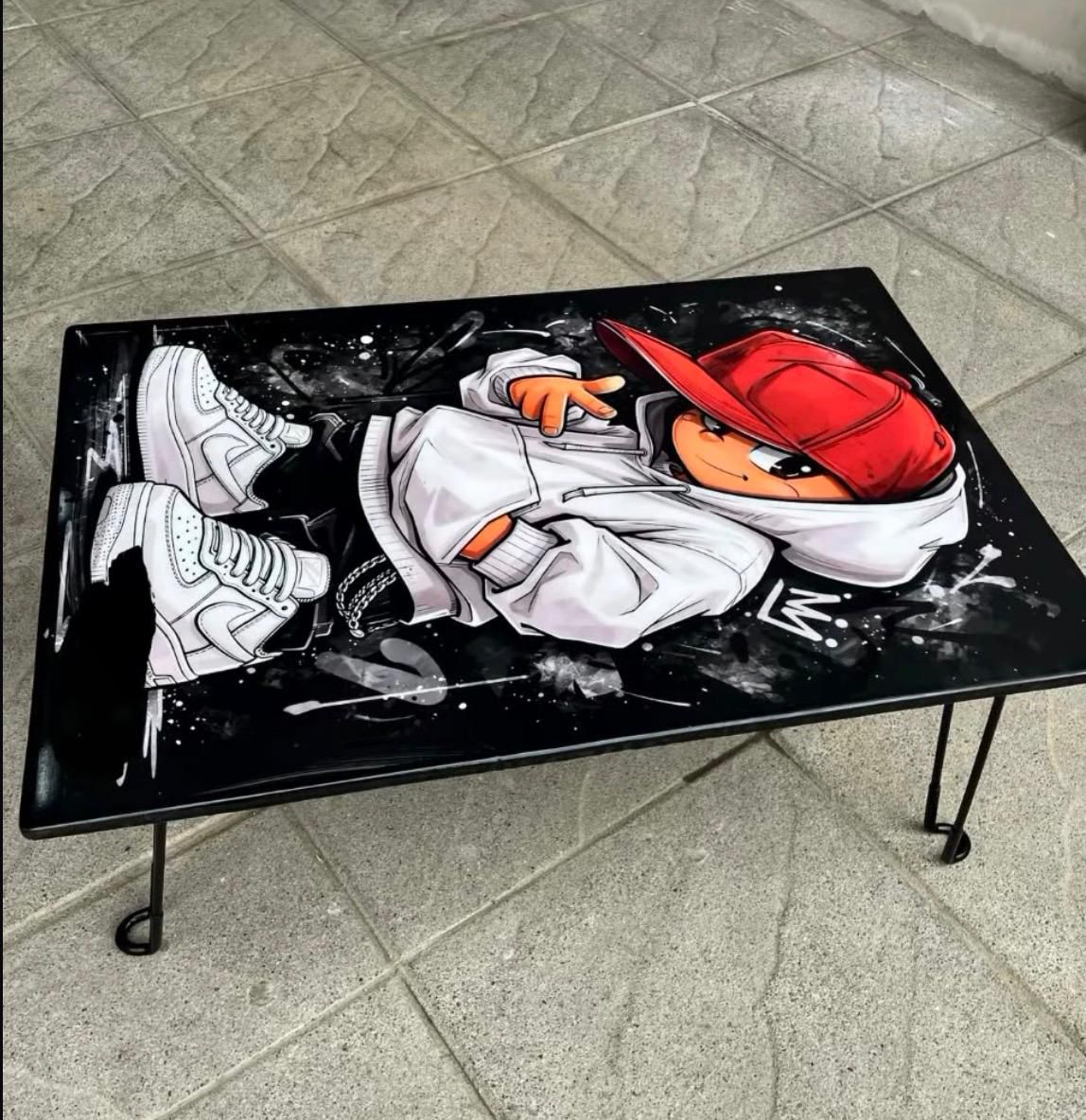 Subway Surfers Hip Hop Table